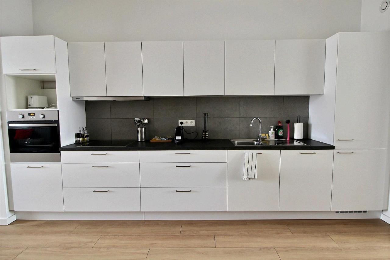 Rent A Flat - Bruxelles Apartment ภายนอก รูปภาพ