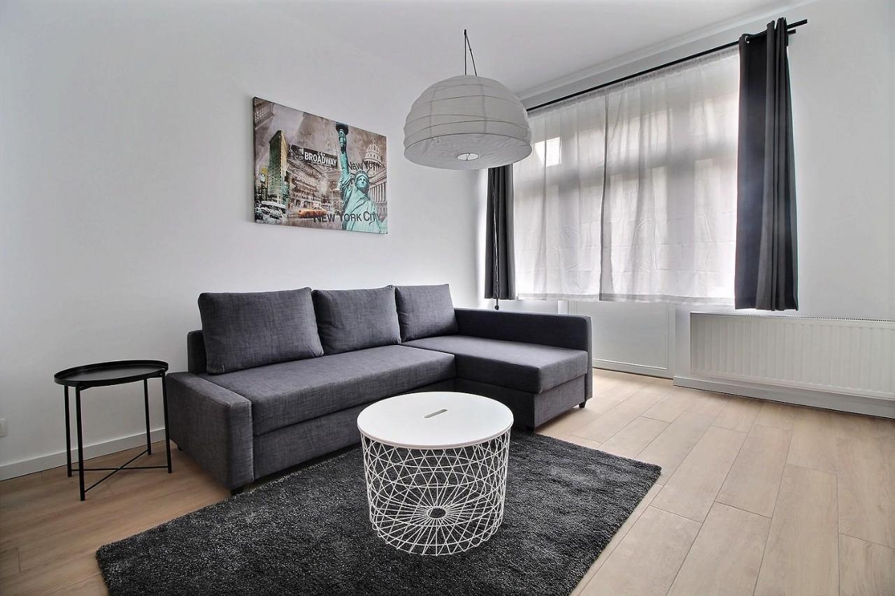 Rent A Flat - Bruxelles Apartment ภายนอก รูปภาพ